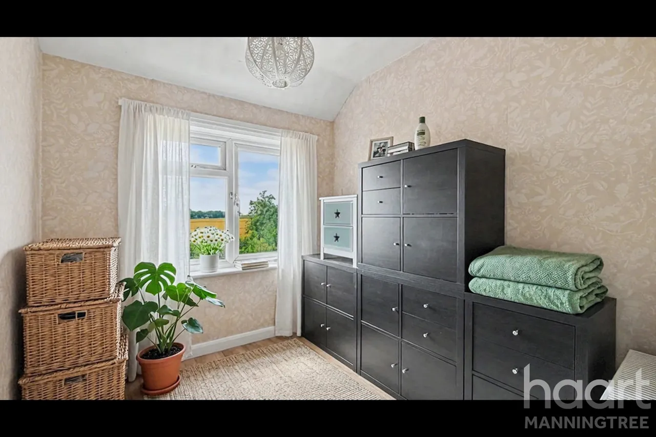 Clacton Road, Horsley Cross, CO11, photo 10