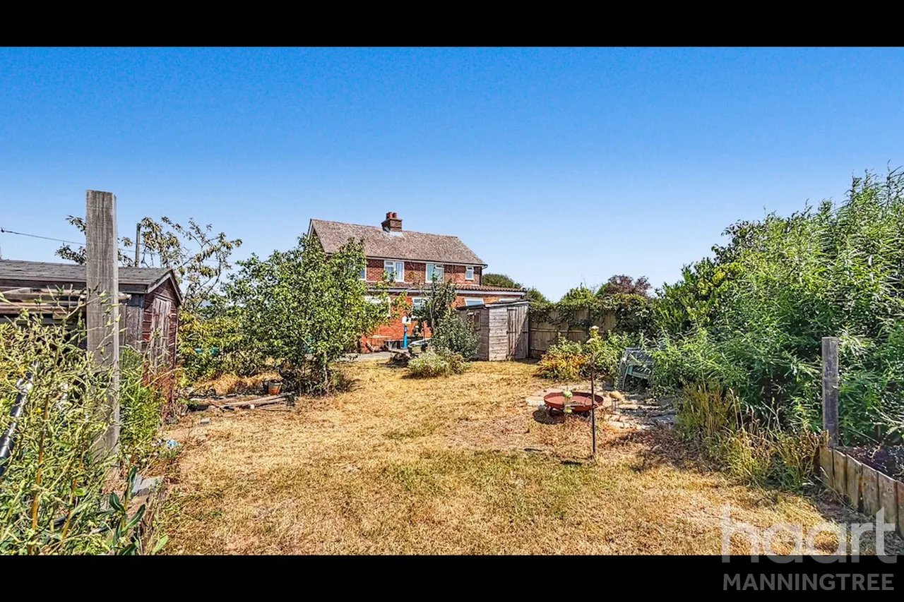 Clacton Road, Horsley Cross, CO11, photo 5