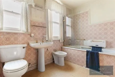 Birdhurst Road, South Croydon, photo 12