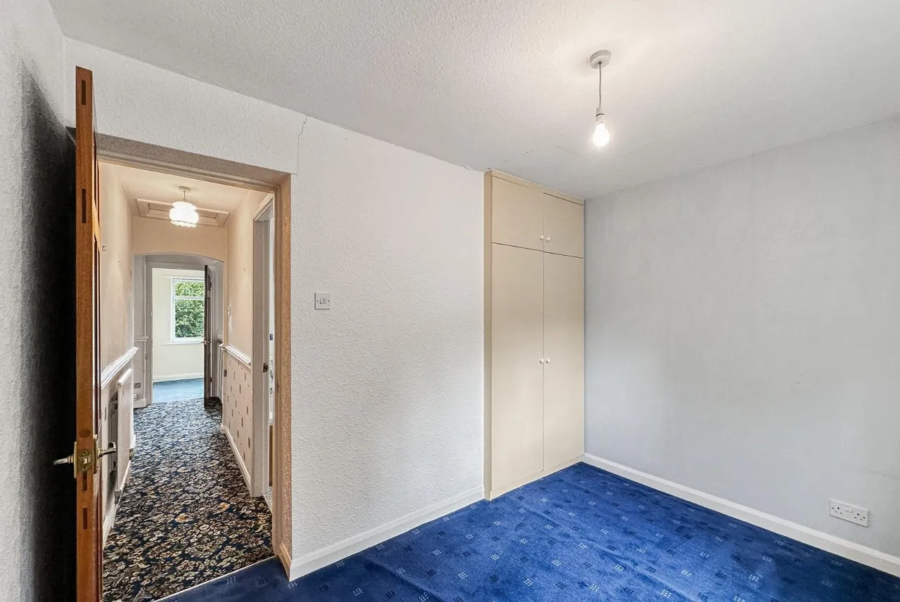Dale Grove, Timperley, Cheshire WA15 6JY, photo 22