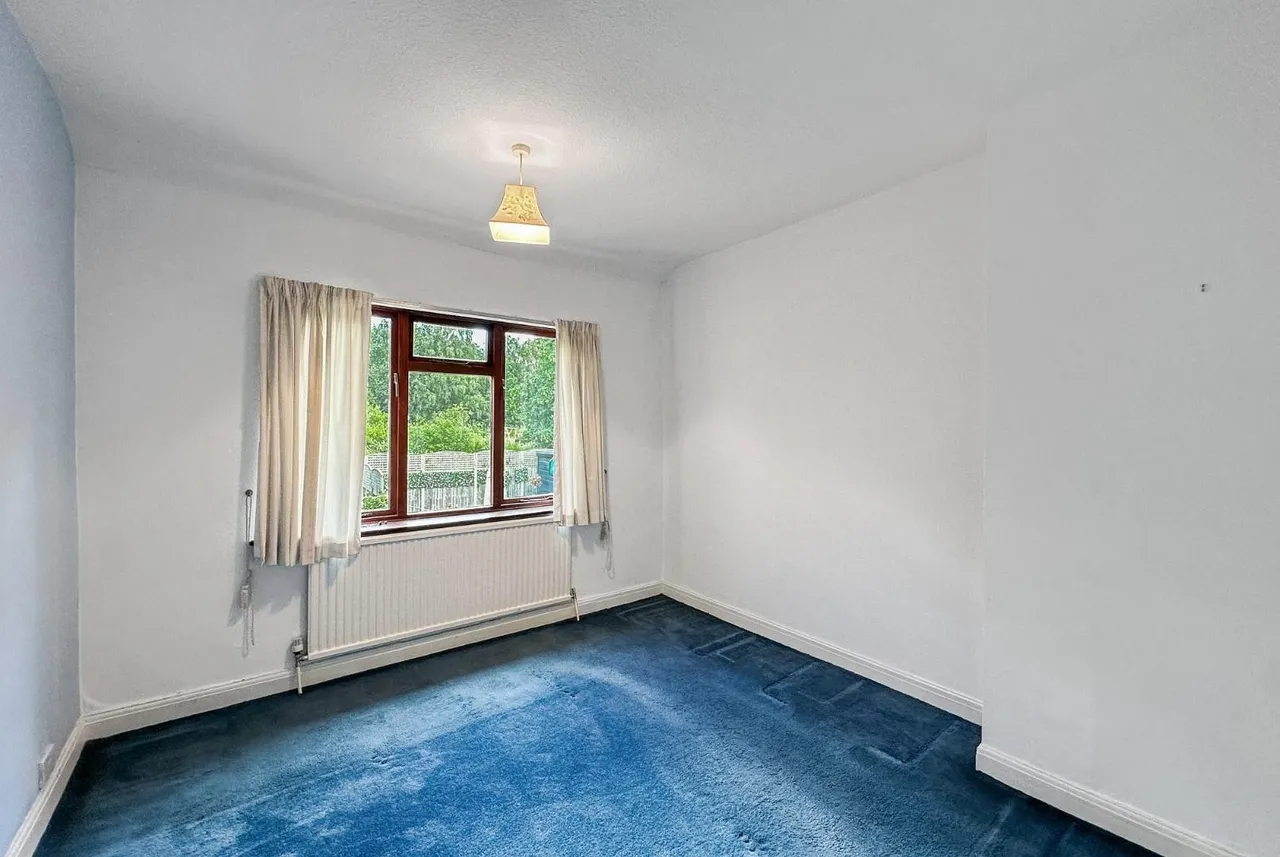Dale Grove, Timperley, Cheshire WA15 6JY, photo 20