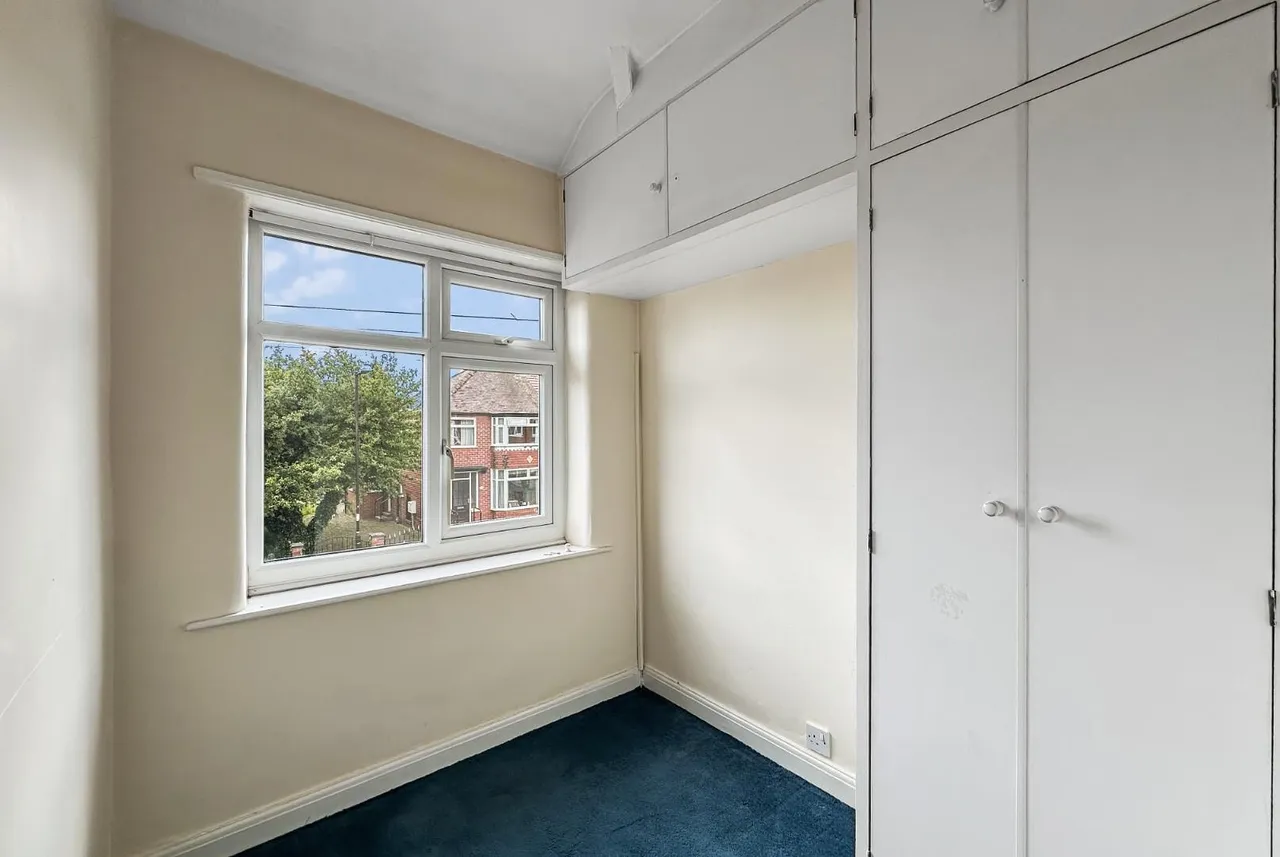 Dale Grove, Timperley, Cheshire WA15 6JY, photo 23