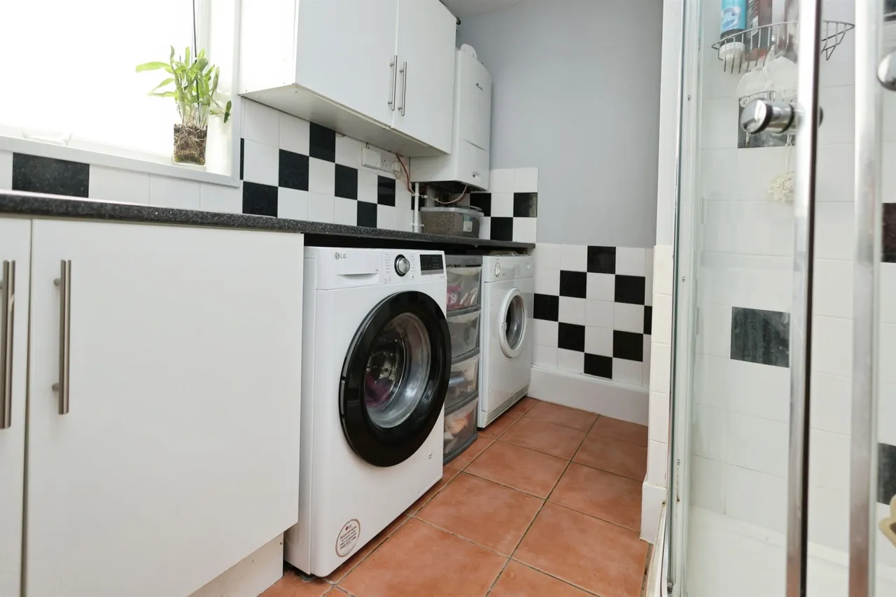 Fallowfield Road, Solihull, B92, photo 6