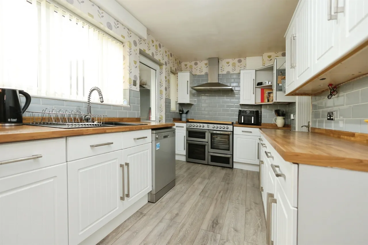 Fallowfield Road, Solihull, B92, photo 4