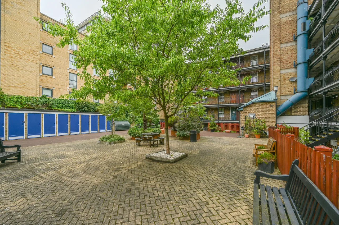 15 Gatliff Close, Ebury Bridge Road, London, photo 5