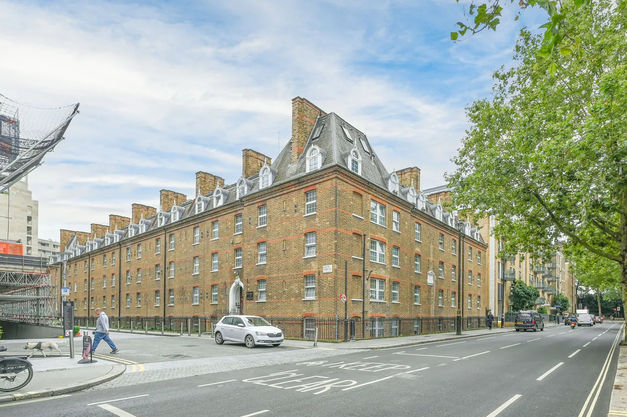 15 Gatliff Close, Ebury Bridge Road, London, photo 6