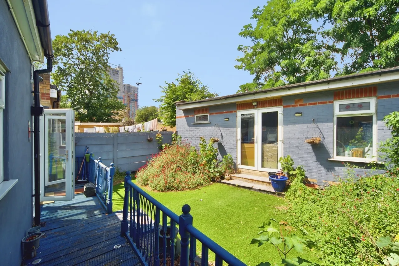 Cranleigh Gardens, Barking, London, IG11, photo 22