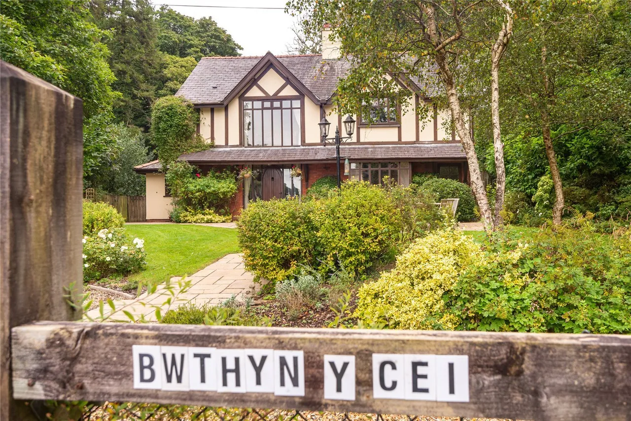 Y Felinheli, LL56, photo 13