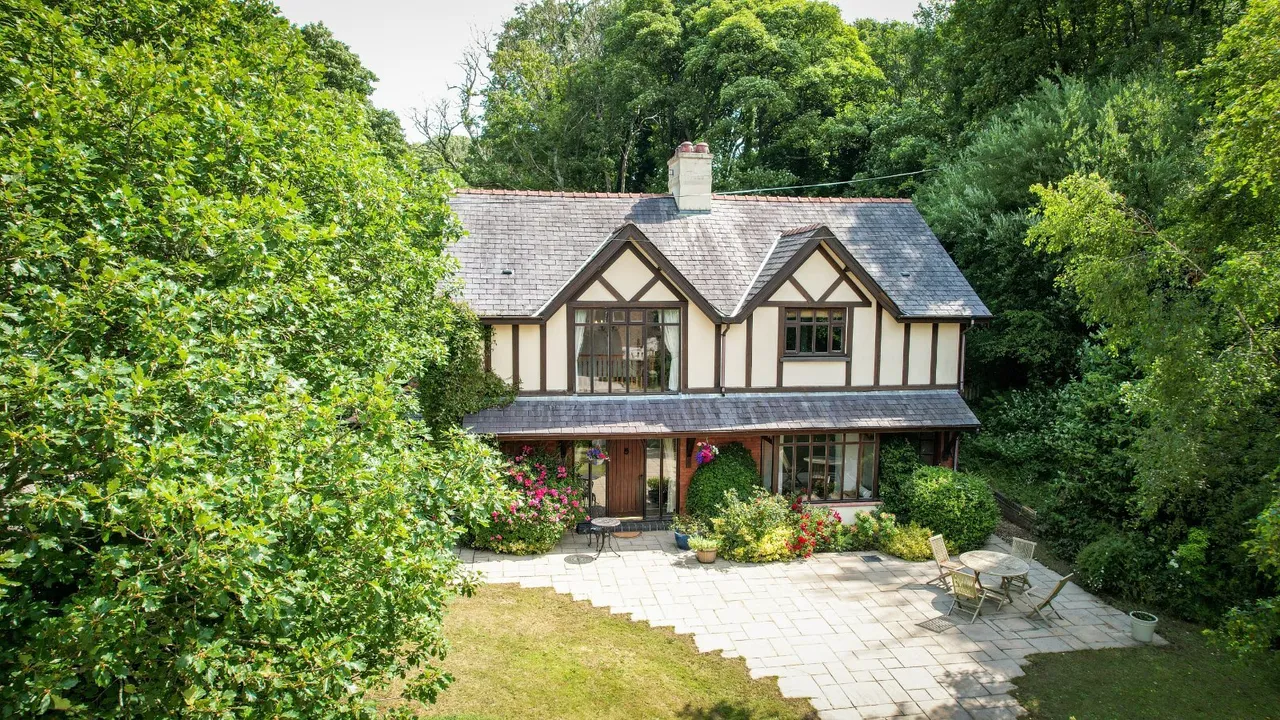 Y Felinheli, LL56, photo 28