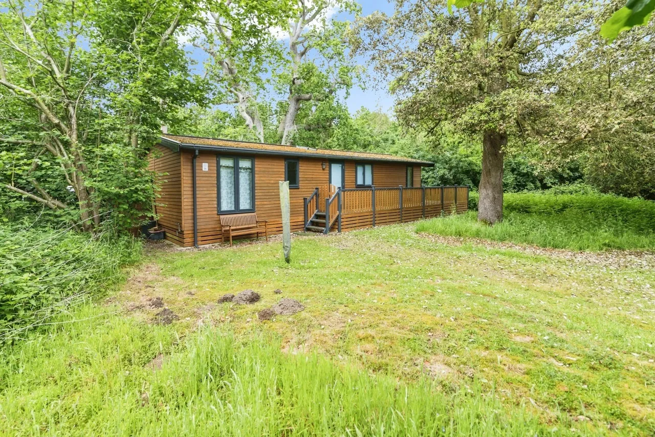 3 bed mobile home for sale — Fritton Lakes, Fritton, NR31