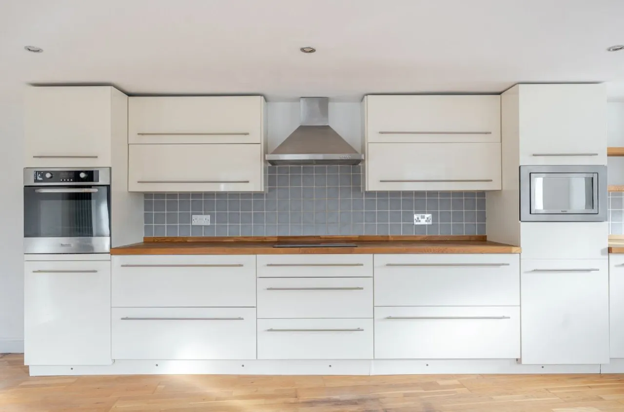 St. Johns Road, Laughton, S25, photo 6