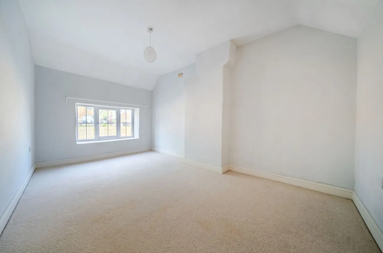 St. Johns Road, Laughton, S25, photo 9