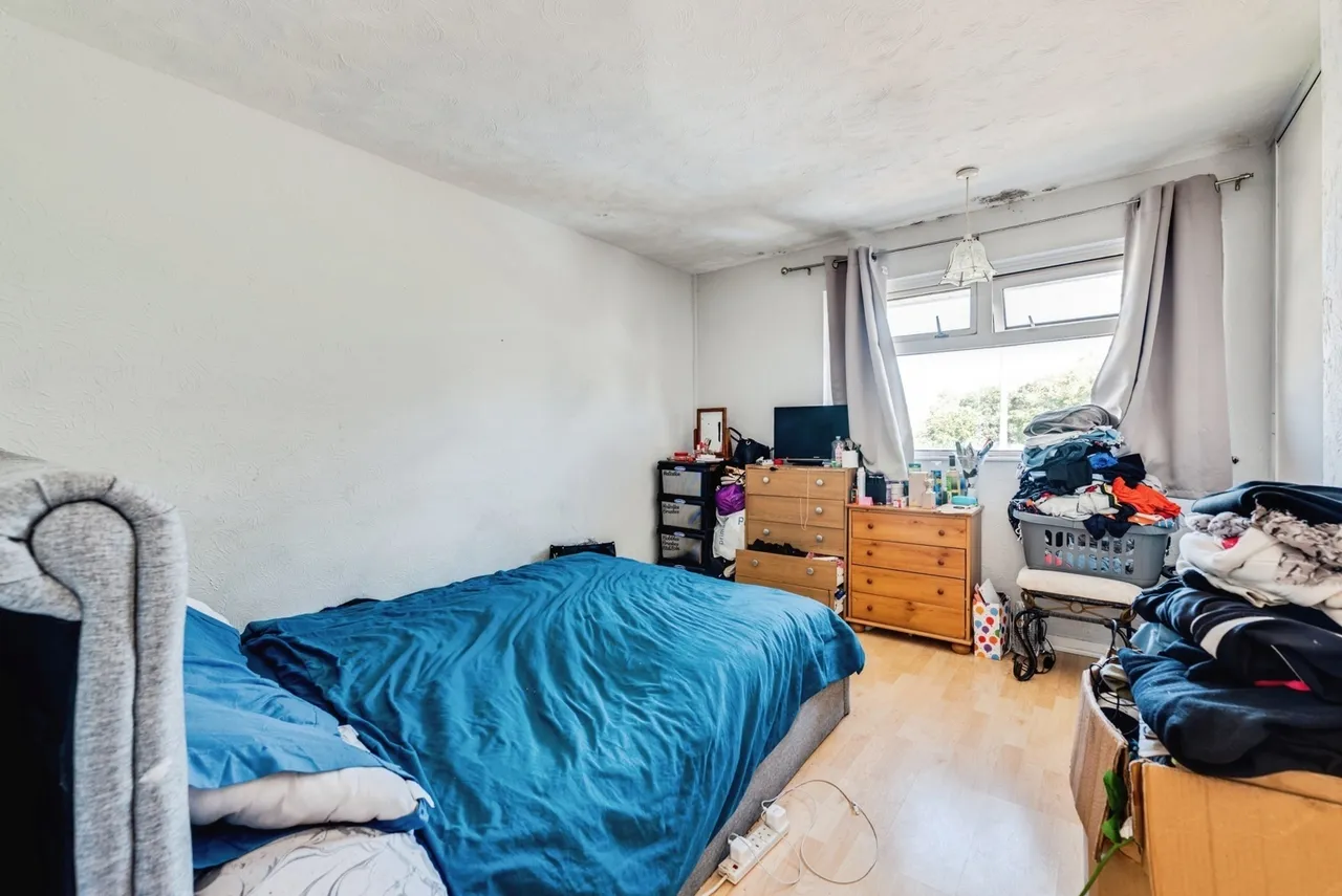 Pewsham Road, Swindon, Wiltshire, SN2, photo 10