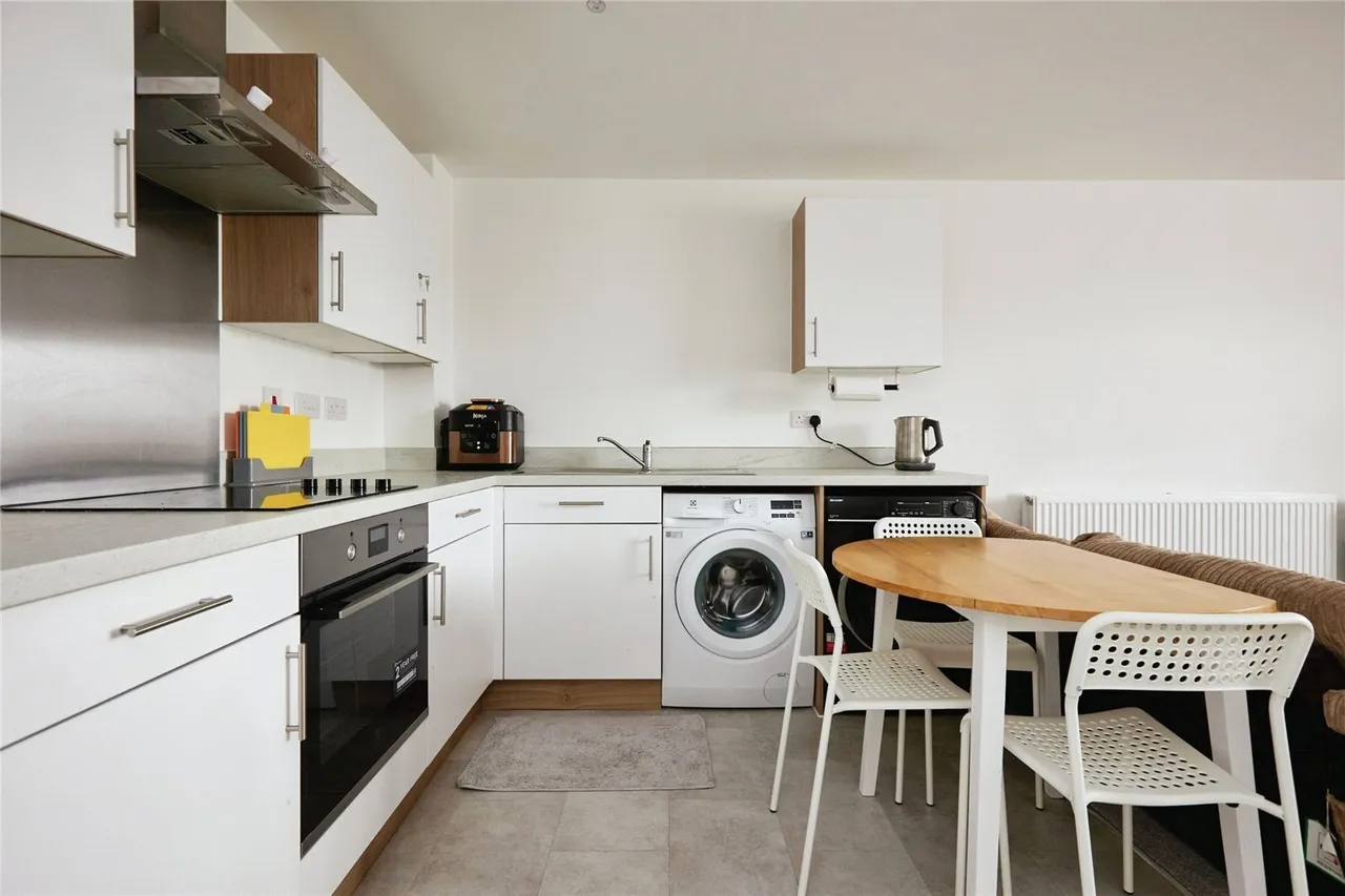 Preston Crescent, Salisbury, SP2, photo 4