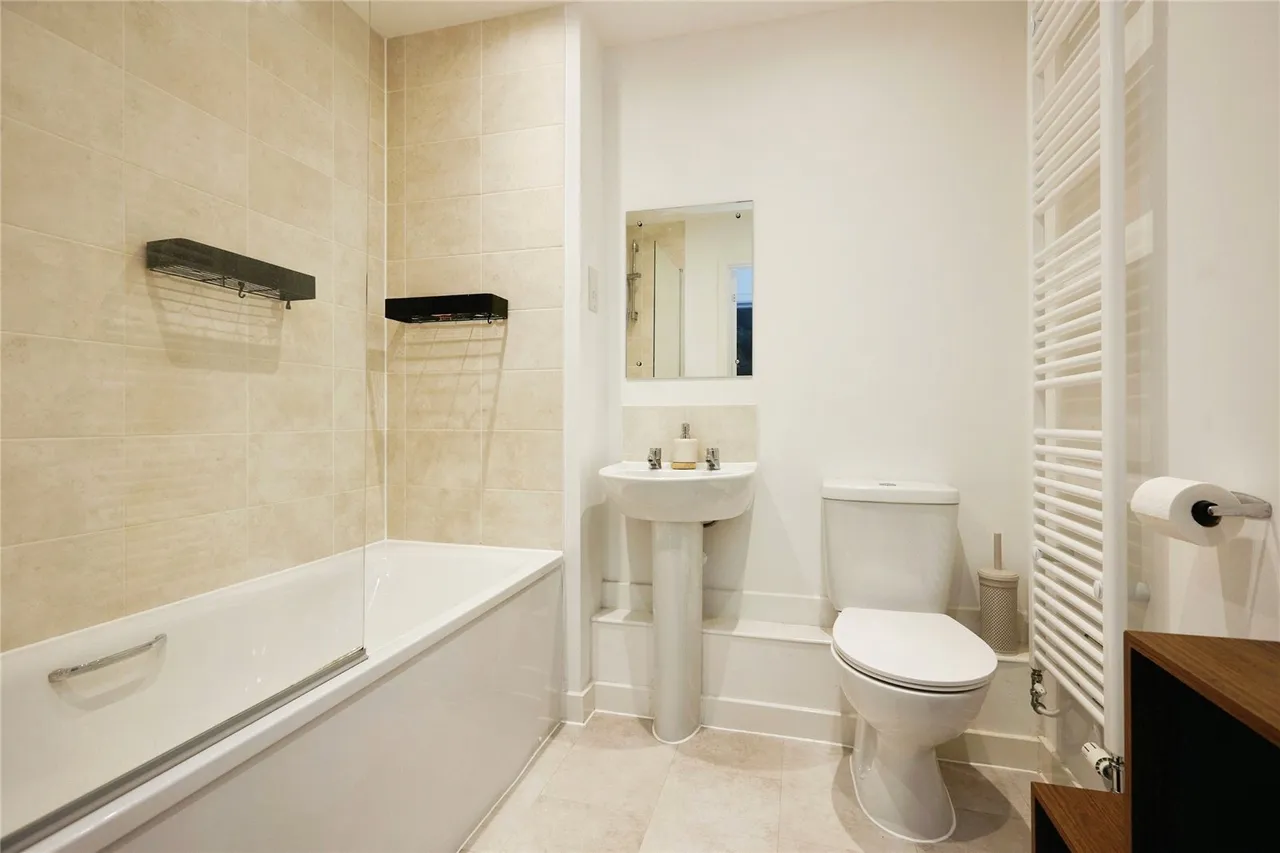 Preston Crescent, Salisbury, SP2, photo 5