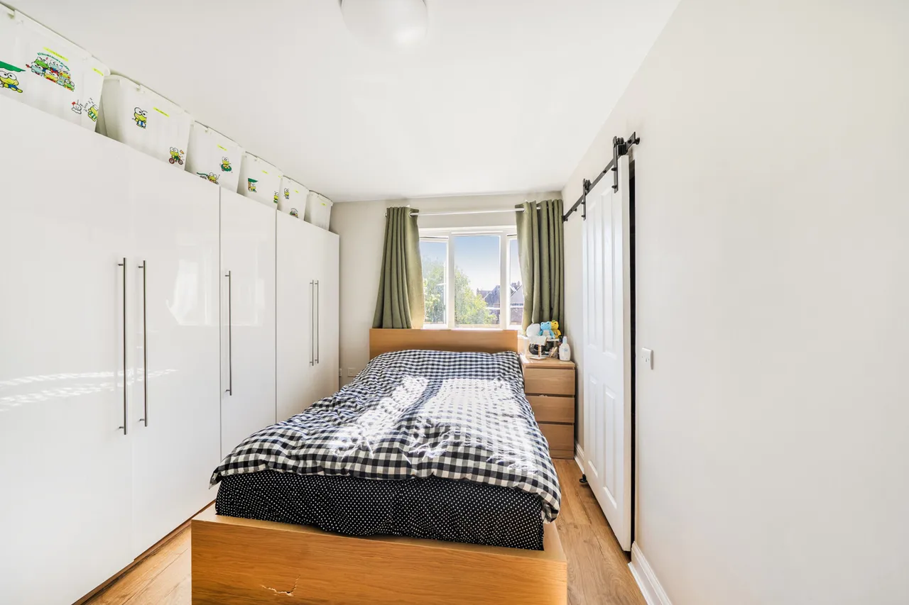 High Road, Harrow, HA3, photo 18