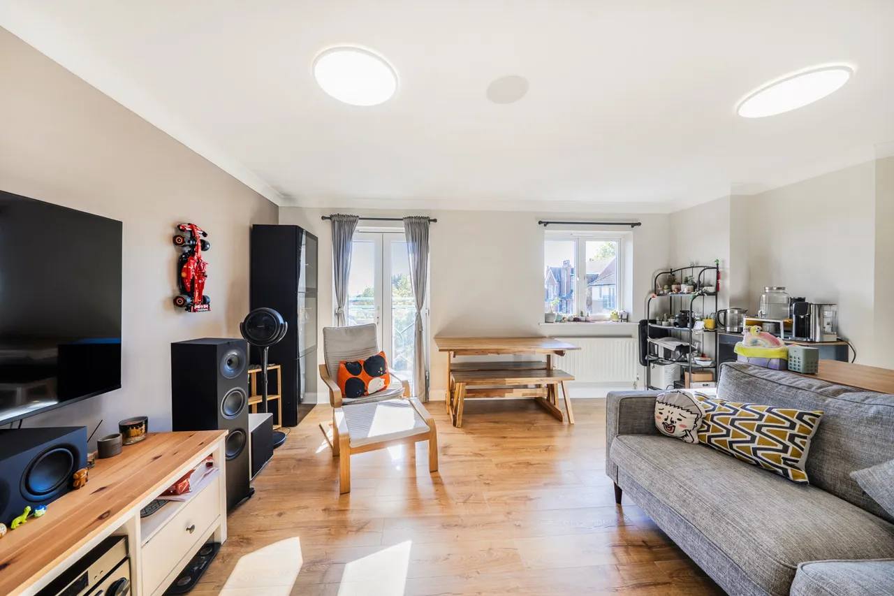 High Road, Harrow, HA3, photo 15