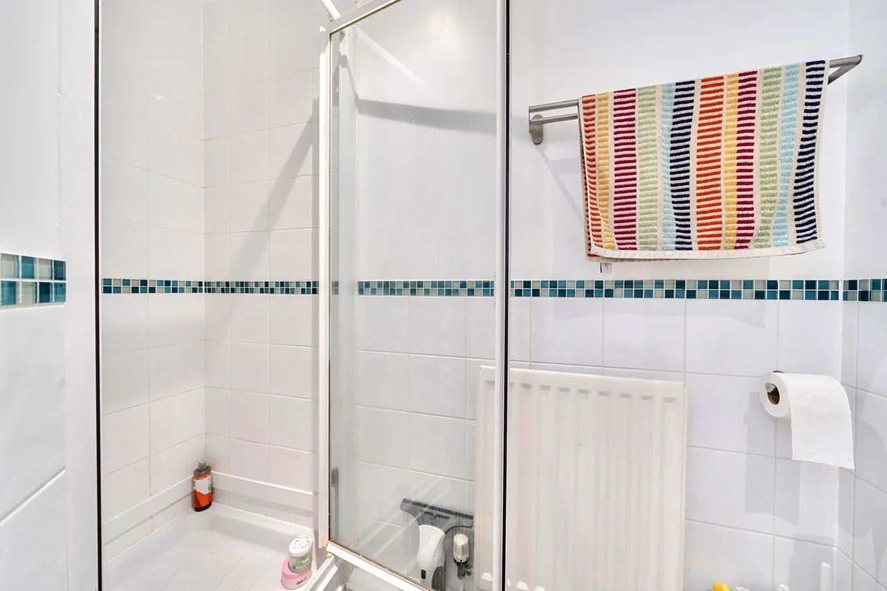 High Road, Harrow, HA3, photo 21