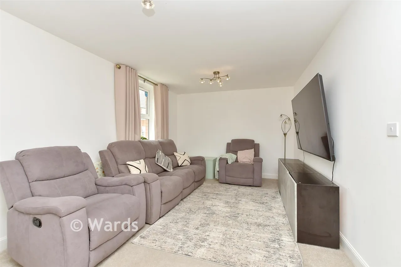 Laxtons Crescent, Sittingbourne, ME10, photo 4