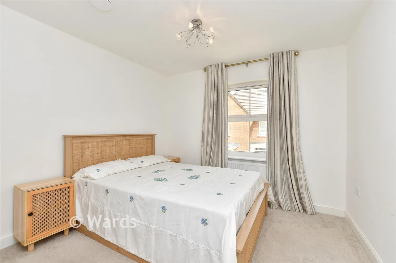 Laxtons Crescent, Sittingbourne, ME10, photo 12