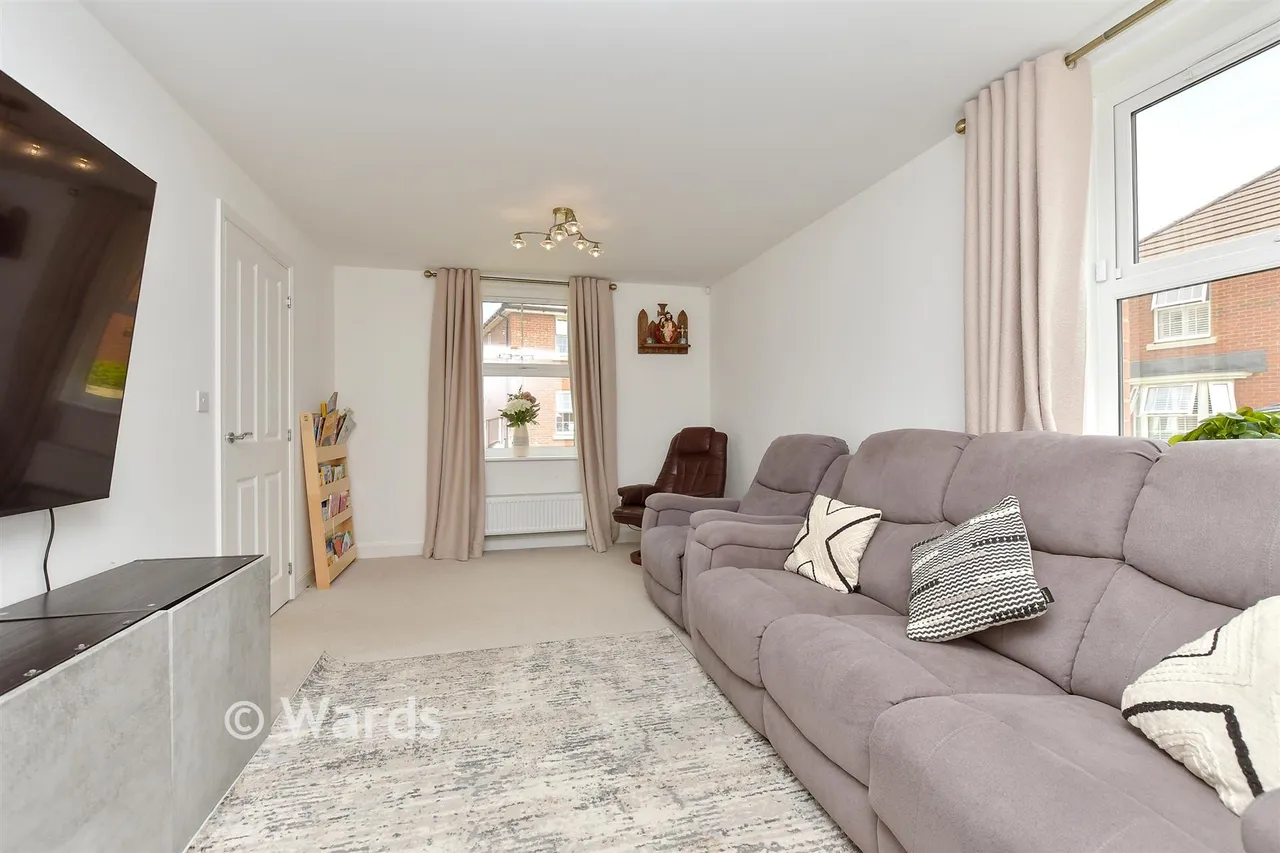 Laxtons Crescent, Sittingbourne, ME10, photo 6