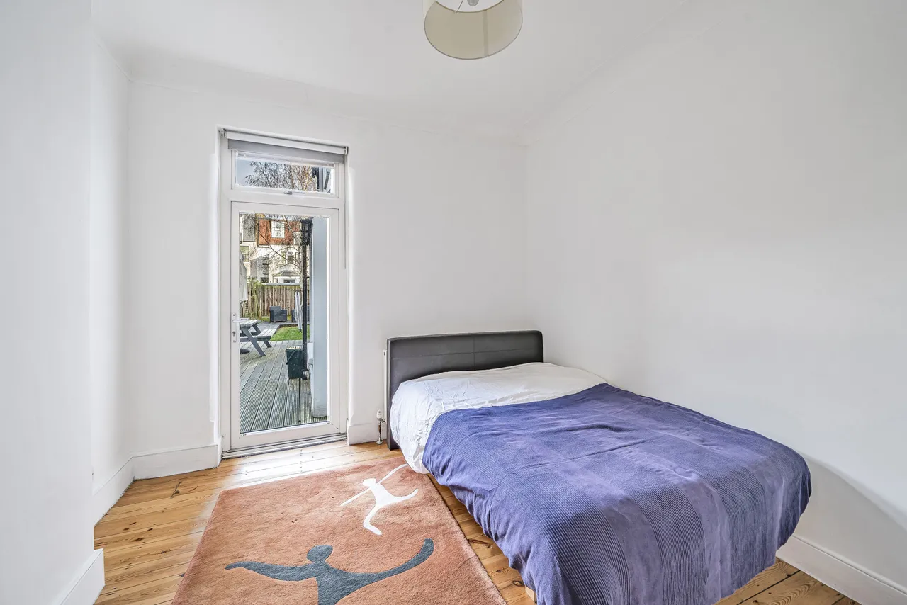 Flat 1, 1 Lausanne Road, London, photo 6