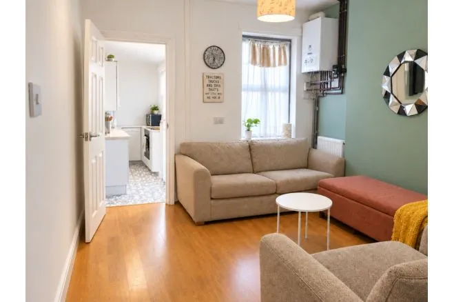 2 bed house for sale, Solihull Road, Birmingham, B11