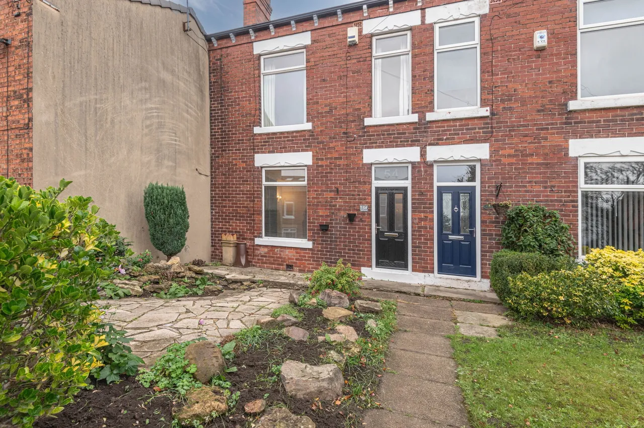 Main Street, Scholes, LS15, photo 15