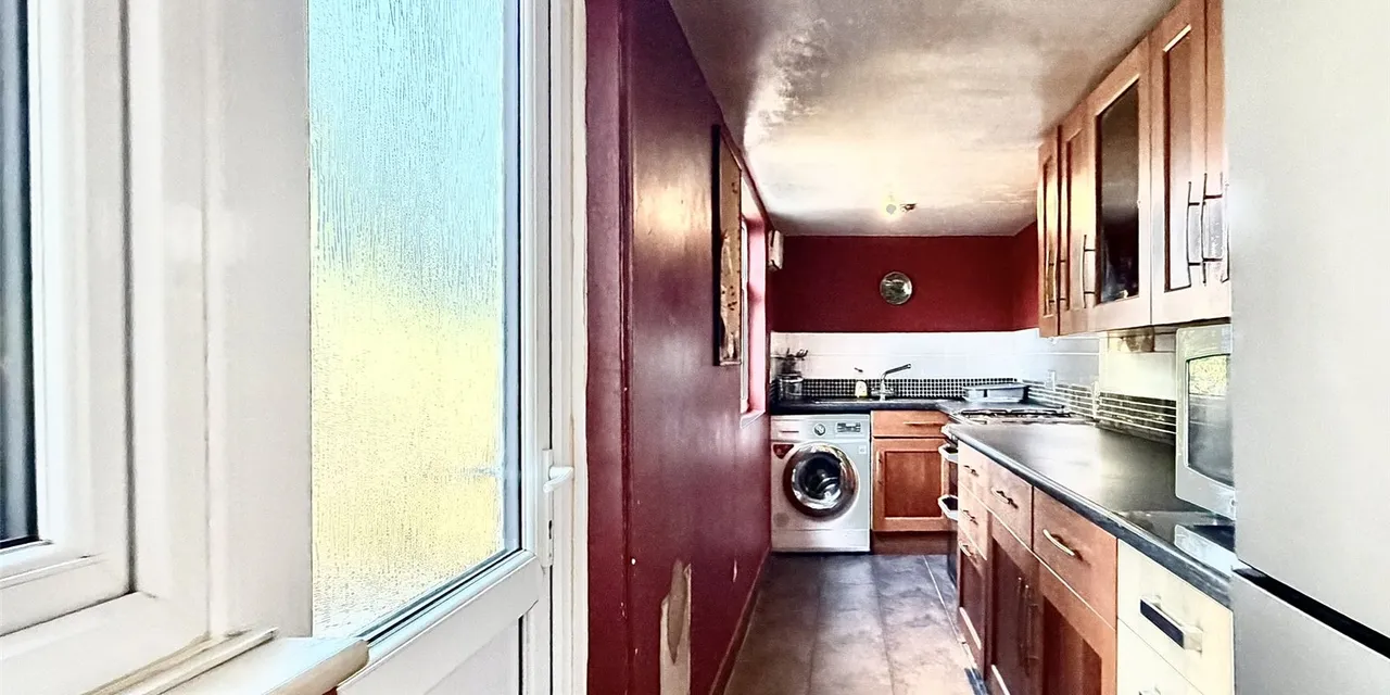 Sandfield Road, Woodchurch, CH49, photo 7