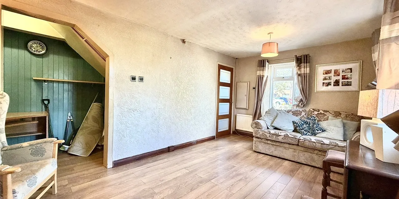 Sandfield Road, Woodchurch, CH49, photo 6