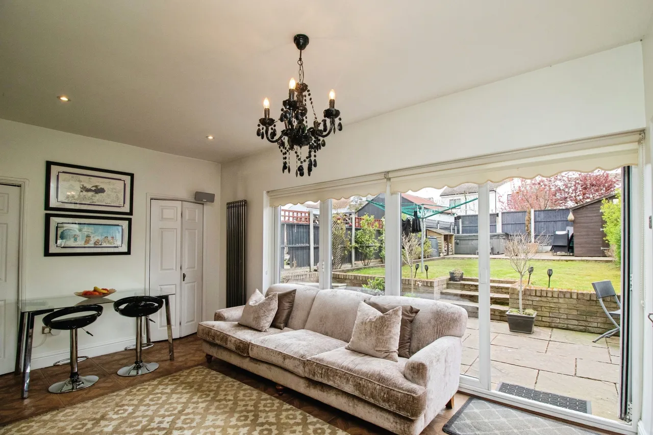Recreation Avenue, Leigh-On-Sea, SS9, photo 3