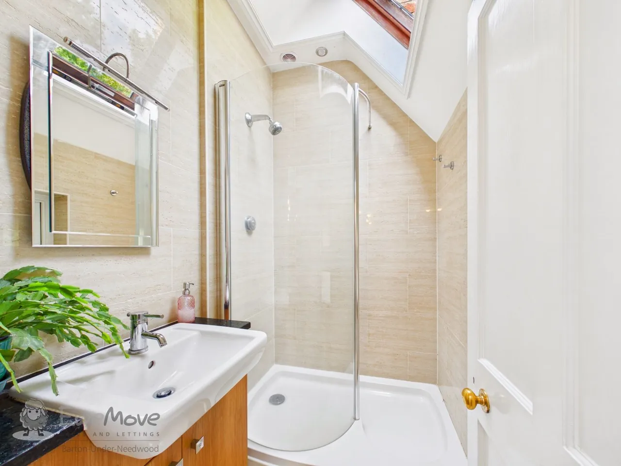 Branston Road, Tatenhill, DE13, photo 17