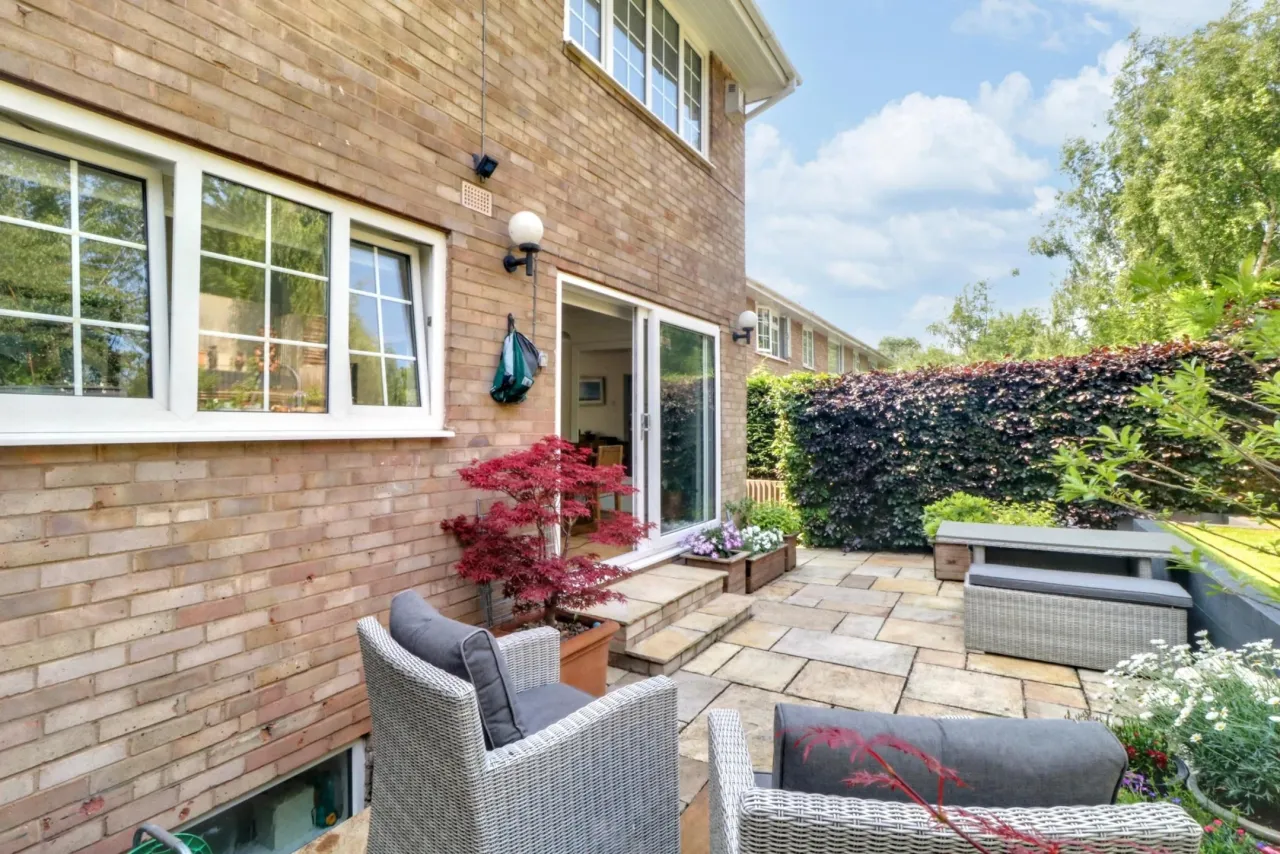 Berkshire Drive, Lower Heath, photo 33