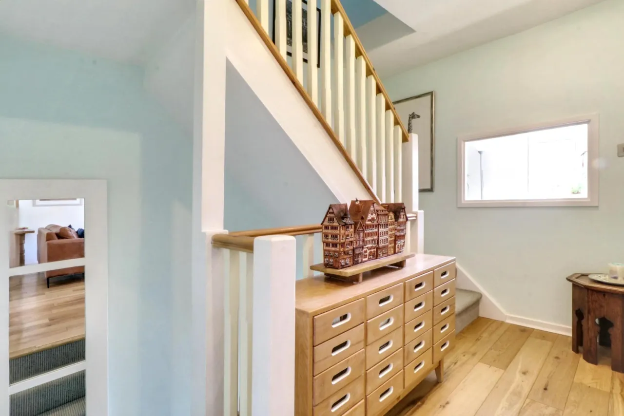 Berkshire Drive, Lower Heath, photo 9