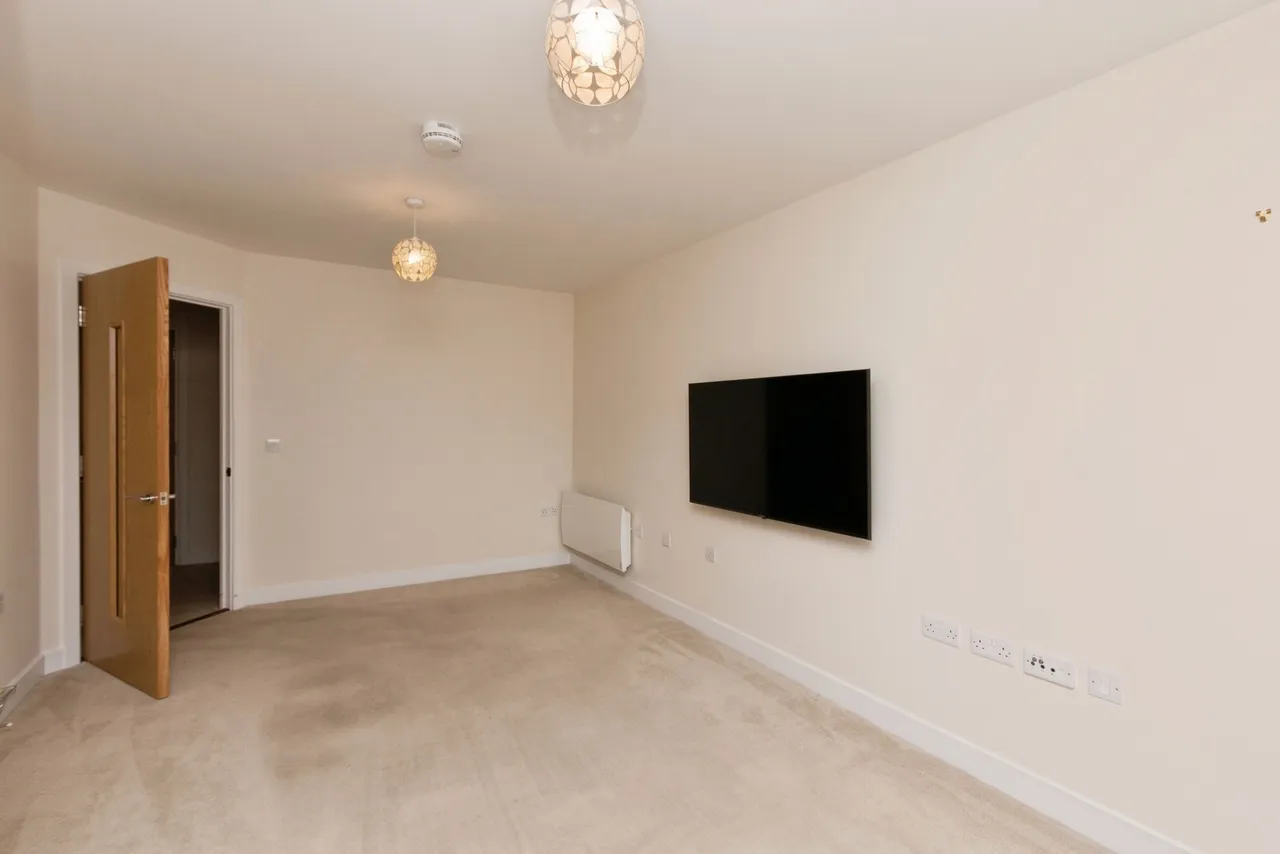 Shortwood Copse Lane, Basingstoke, RG23, photo 13