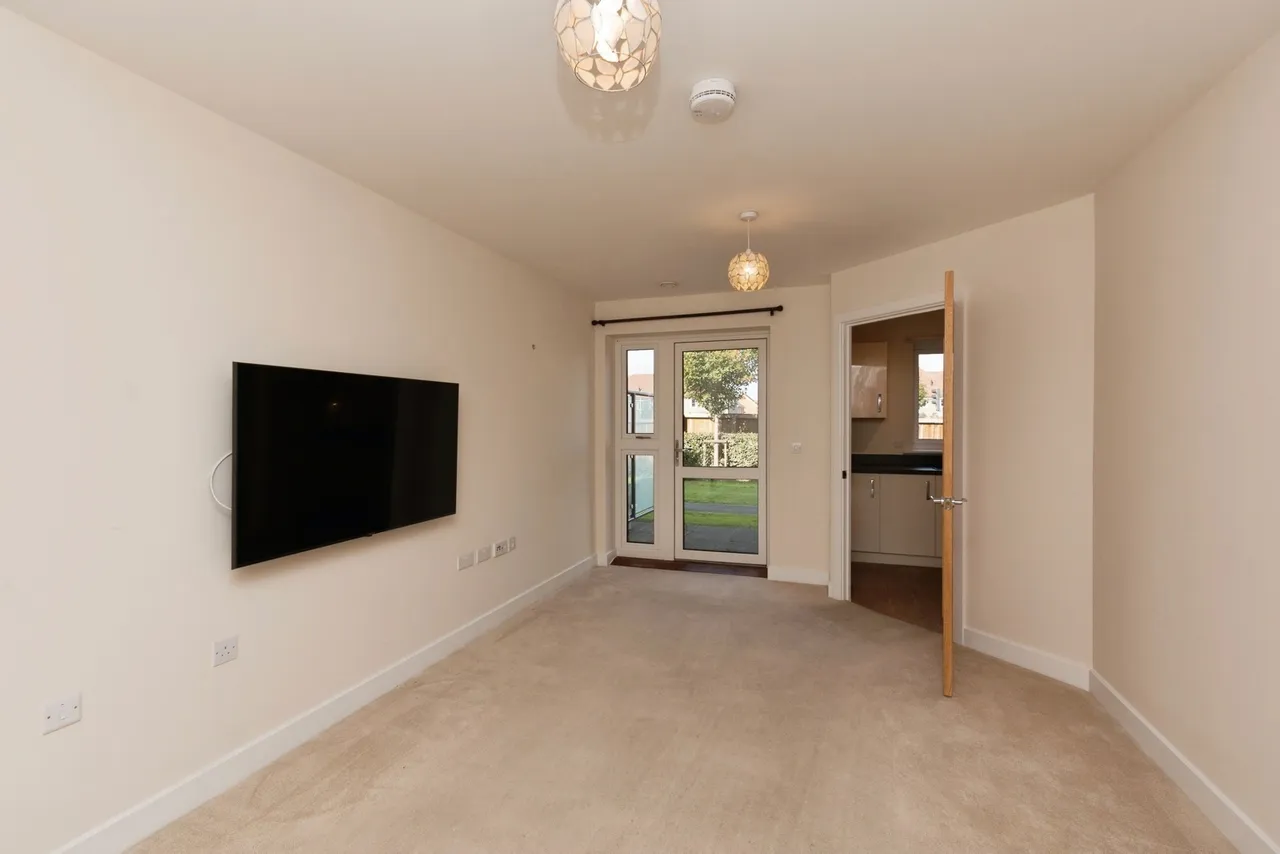 Shortwood Copse Lane, Basingstoke, RG23, photo 2