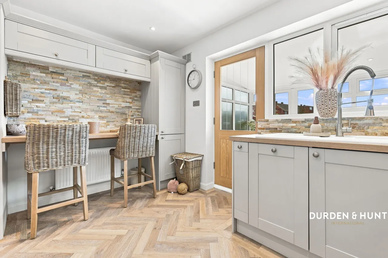 Alderwood Close, Abridge, RM4, photo 5