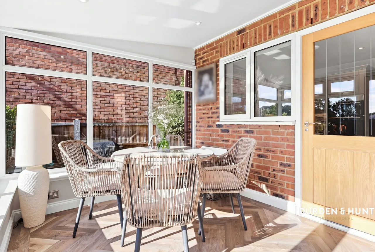 Alderwood Close, Abridge, RM4, photo 9