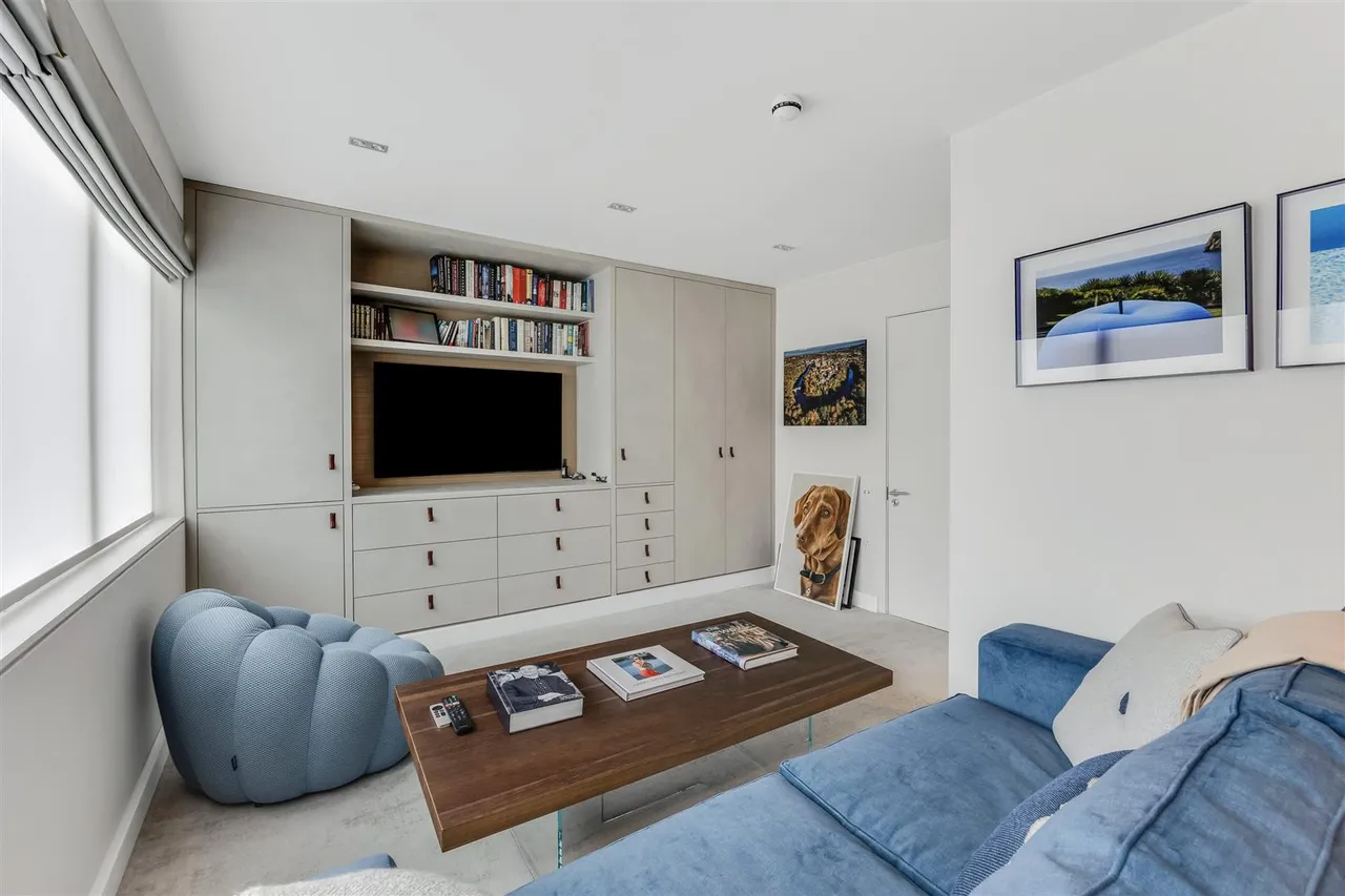 Meadowbank, Ainger Road, Primrose Hill, London, NW3 3AY, photo 17