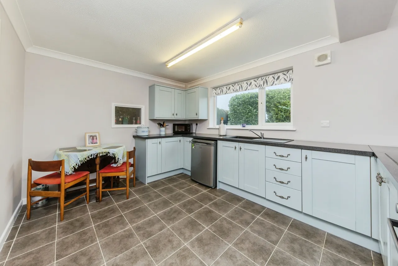 Cemetery Road, Weston, Crewe, Cheshire, CW2, photo 5
