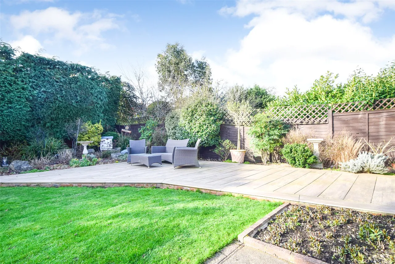 Moulsham Copse Lane, Yateley, Hampshire, GU46 7RF, photo 4