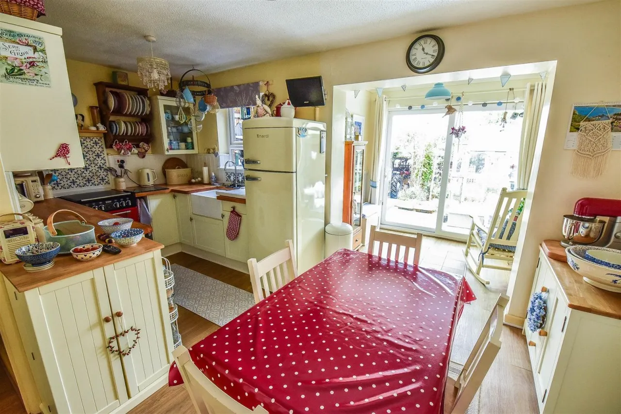 Jubilee Way, Newtown, GL13, photo 2