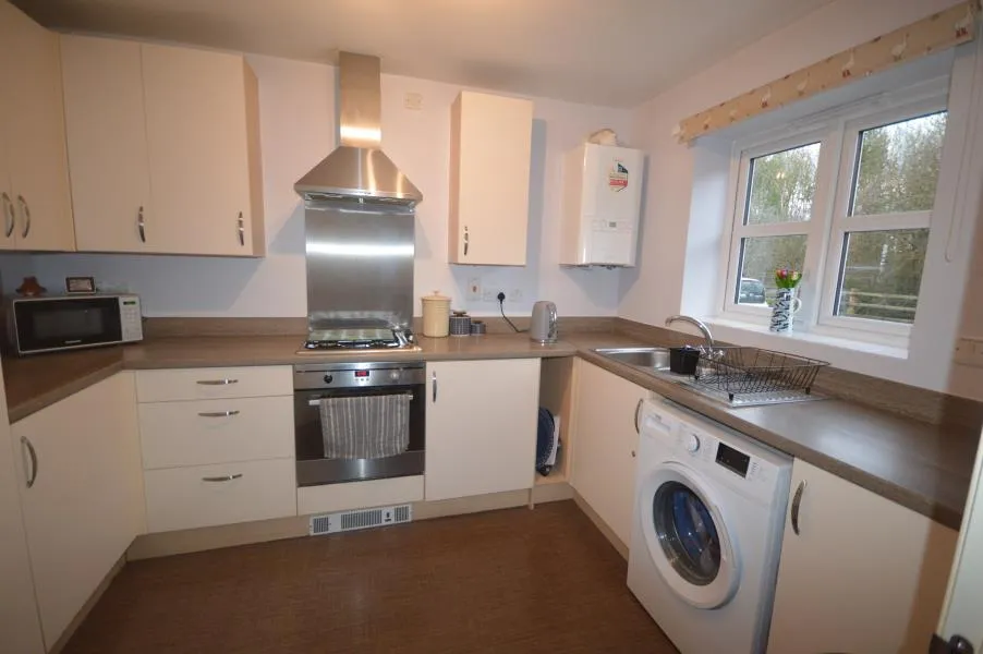 Raxster Drive, Snedshill, photo 12