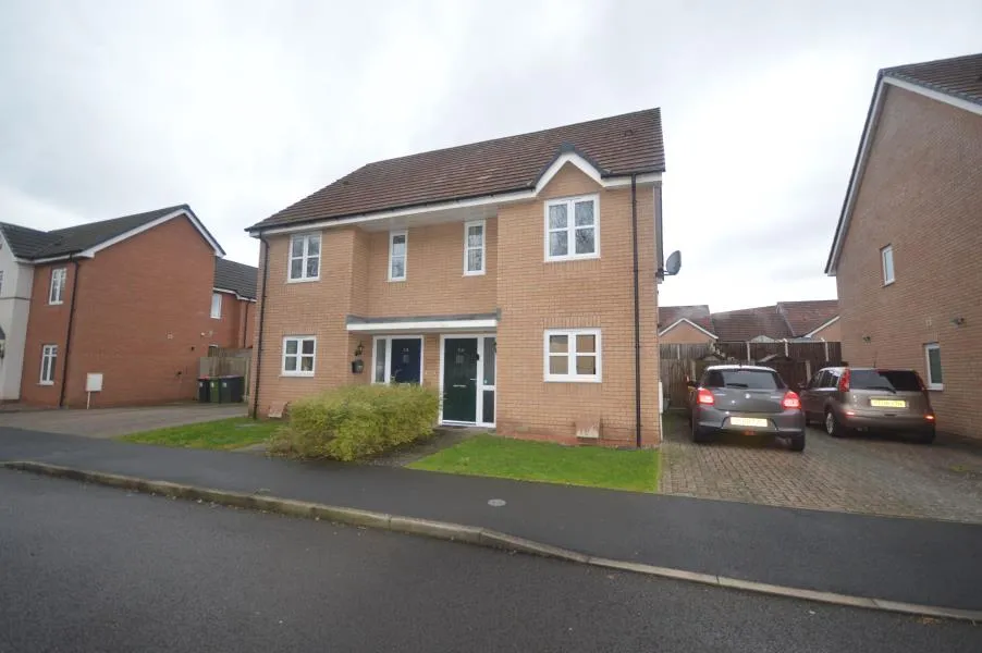 2 bed house for sale, Raxster Drive, Snedshill