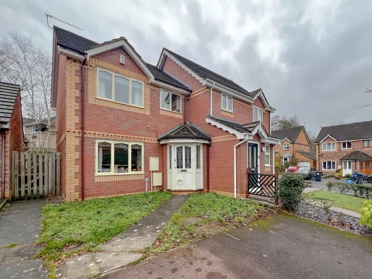 3 bed house to rent, Holywell Close, St. Annes Park, BS4