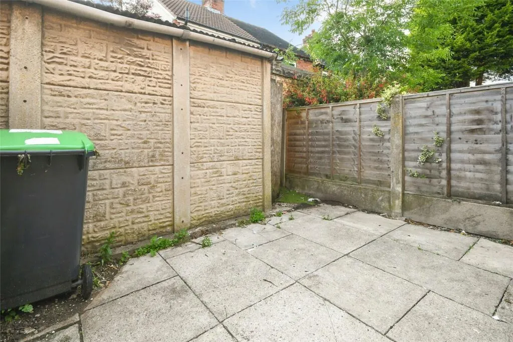 Douglas Road, Sutton-In-Ashfield, NG17, photo 12
