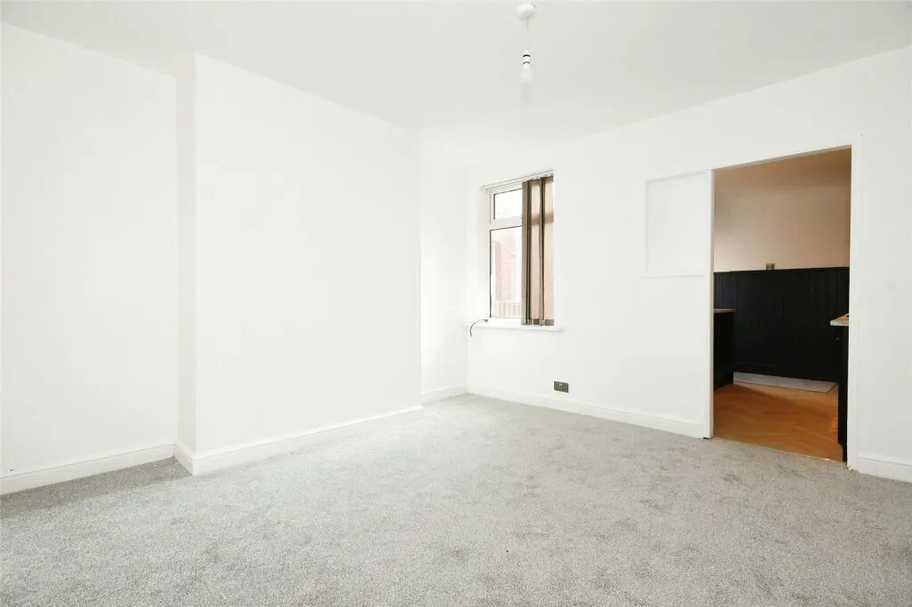 Douglas Road, Sutton-In-Ashfield, NG17, photo 7