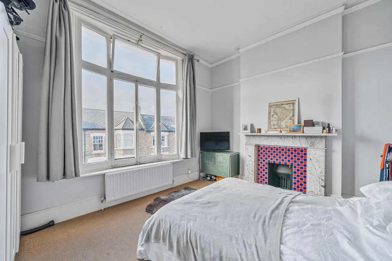 St. Ann's Crescent, Wandsworth, London, SW18, photo 3