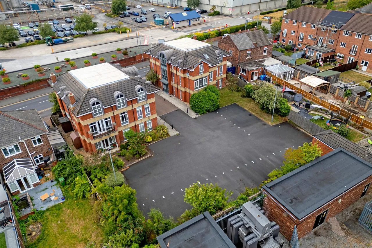 Richmond Court, Widnes, Widnes, WA8 3HA, photo 19