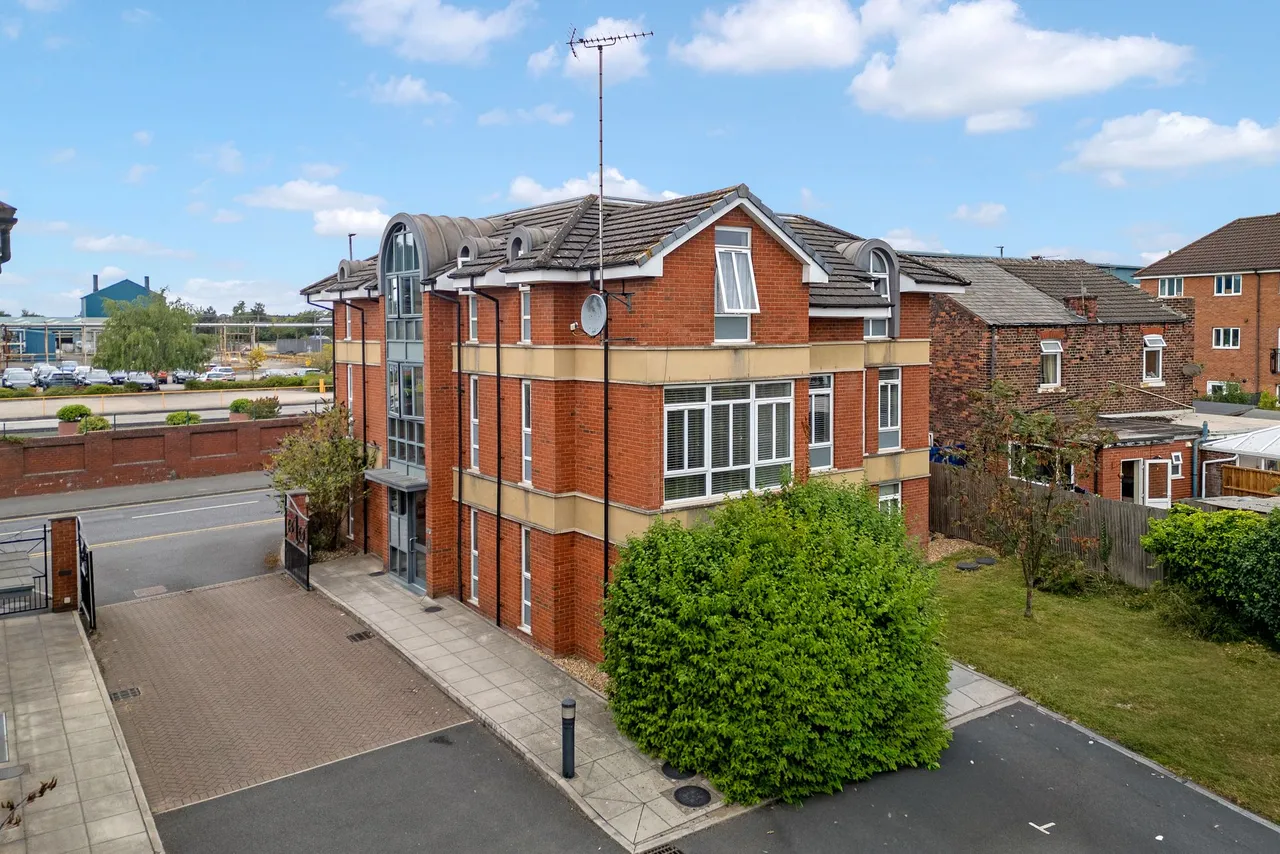 Richmond Court, Widnes, Widnes, WA8 3HA, photo 18